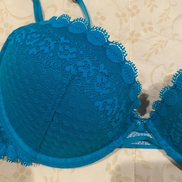 Gap Favorite Uplift Bra in Turquoise Lace (34A) — NWOT - Picture 4 of 10